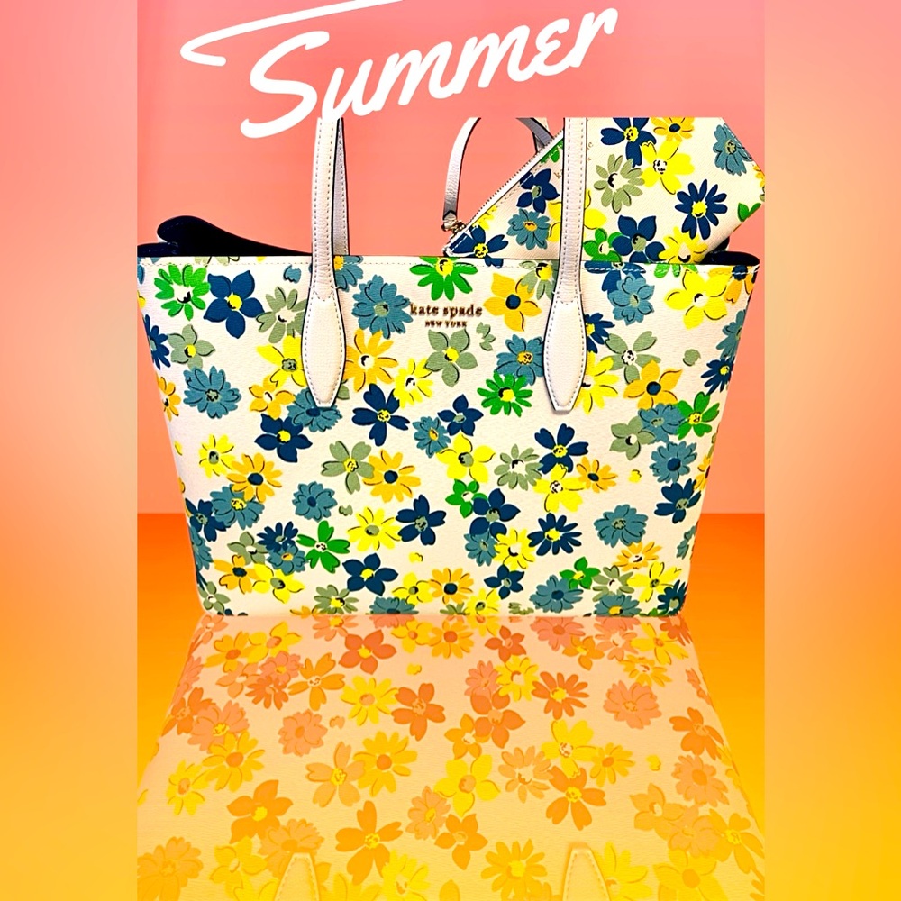 Kate Spade NWOT Tote & Wristlet Set Cheery white w/Floral yellow blue green